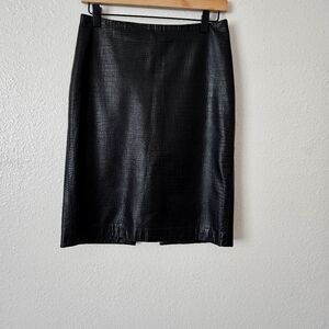 Club Monaco 100% Black Leather Pencil Skirt Snakeskin Texture Lined Short 4